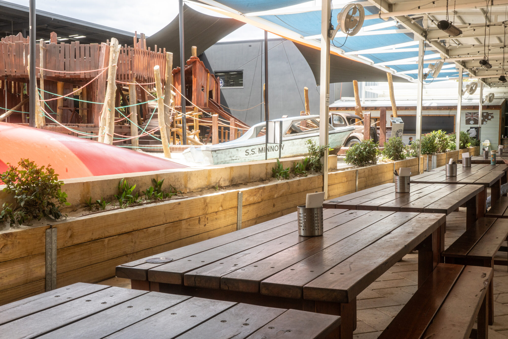 ROAR Bar & Grill The Patio, Bibra Lake